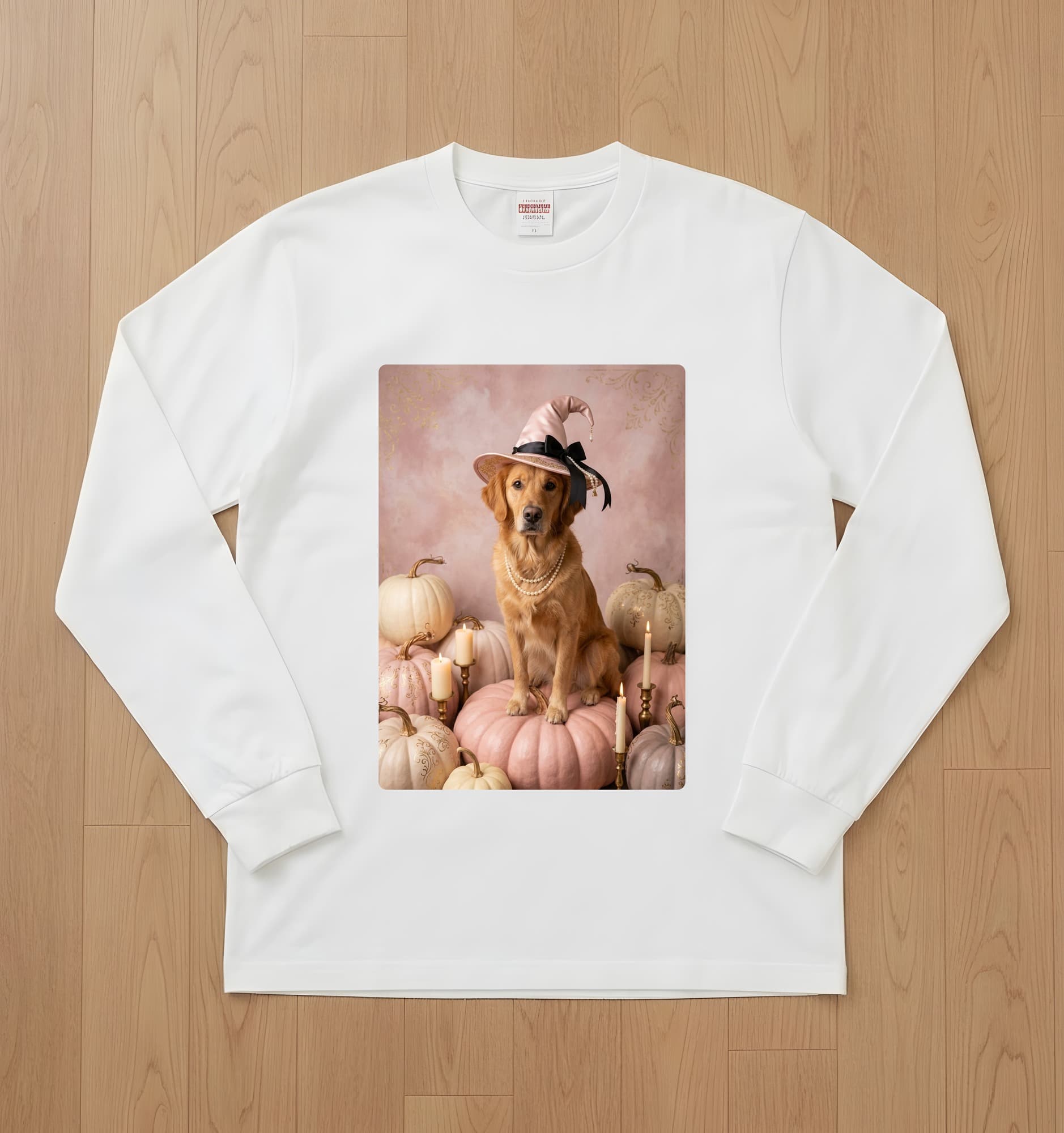 ゴールデンレトリバーのかぼちゃとキャンドルの油絵風アートハロウィン長袖Tシャツ(ホワイト)