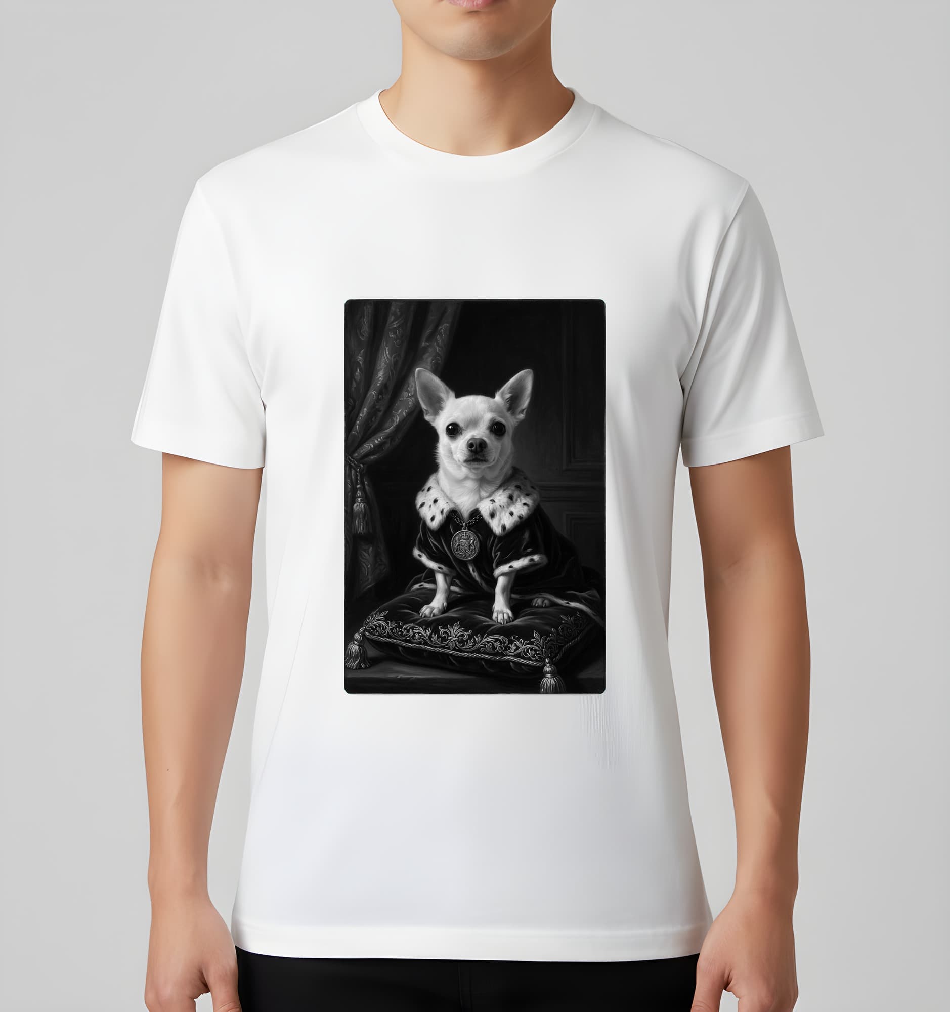 チワワのルネサンス肖像画Tシャツ(ホワイト・モノクロプリント・額縁なし) 3