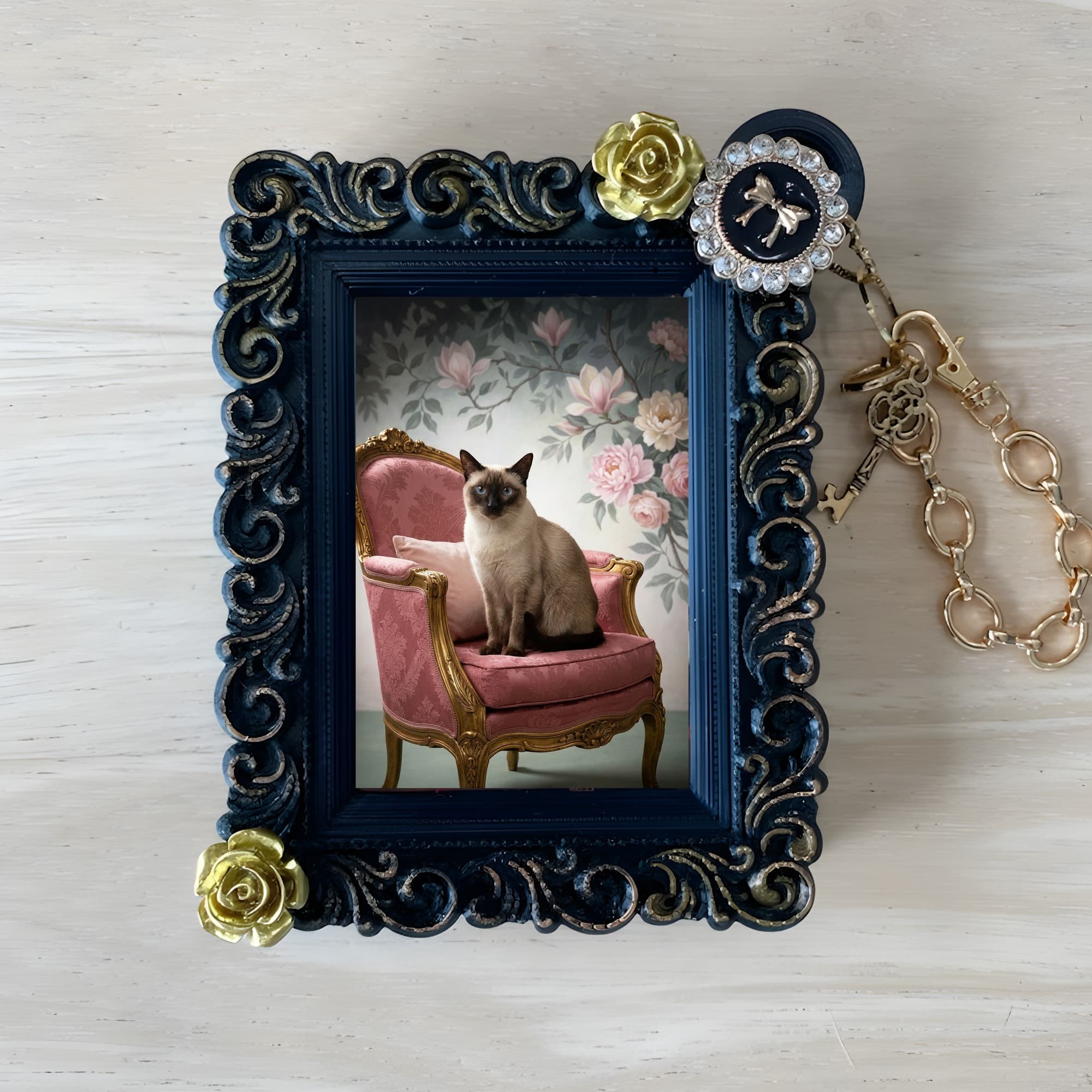 Siamese Shabby Pink Oil-Painting Rococo Bag Charm (Black)