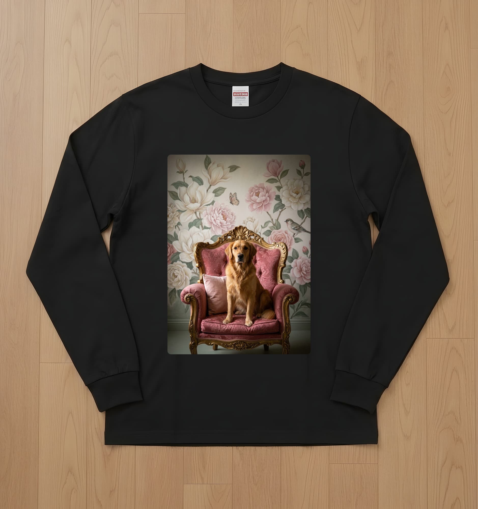 ゴールデンレトリバーのシャビーピンクの油絵風アートロココ調長袖Tシャツ(ブラック)