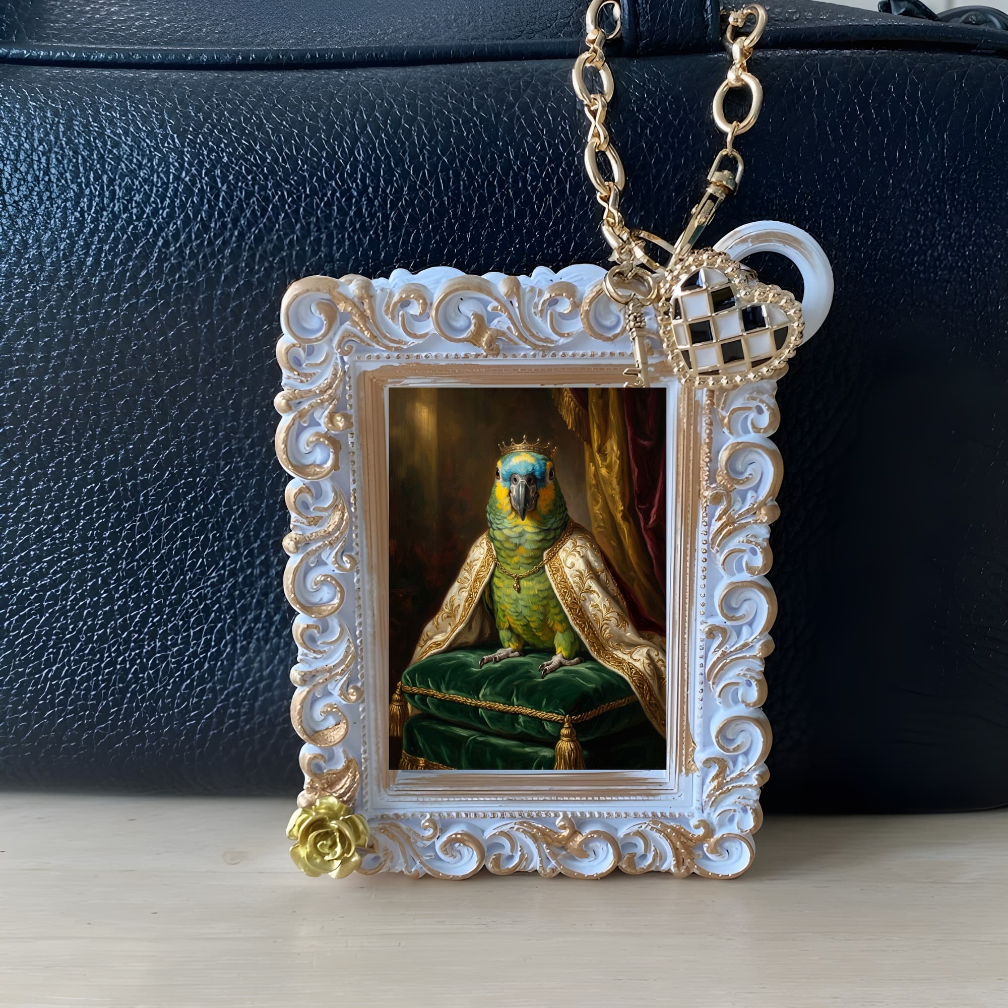 アオボウシインコのルネサンス肖像画バッグチャーム(ホワイト) 3