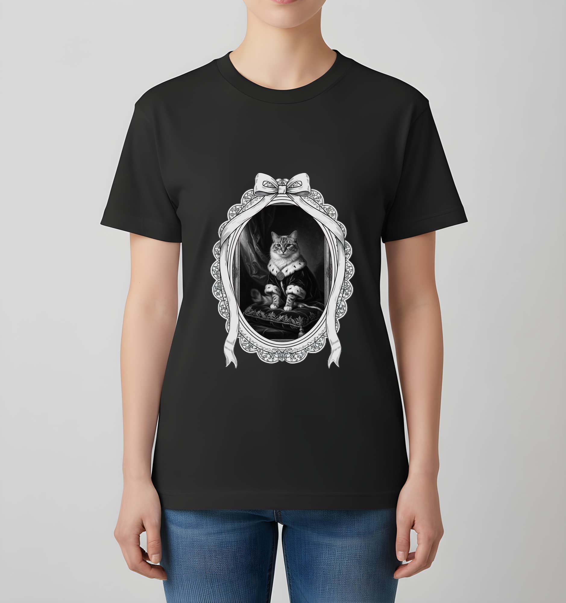 ラグドールのルネサンス肖像画Tシャツ(ブラック・モノクロプリント・額縁デザインあり) 4
