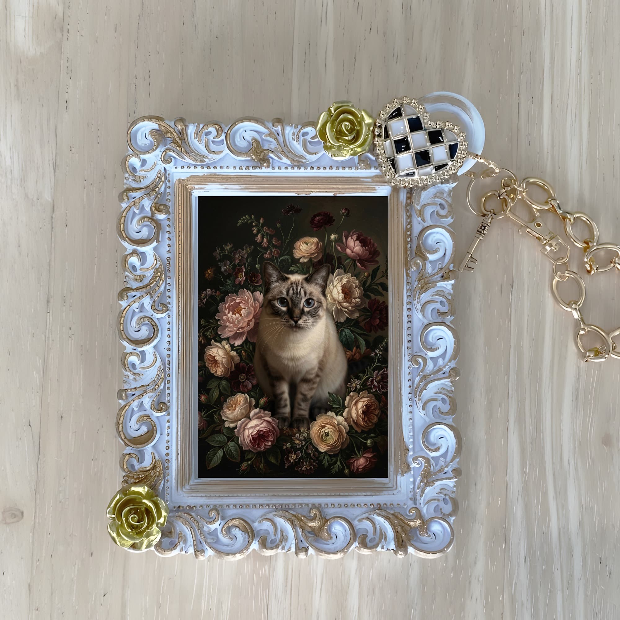 Siamese Floral Oil-Painting Floral Bag Charm (White)
