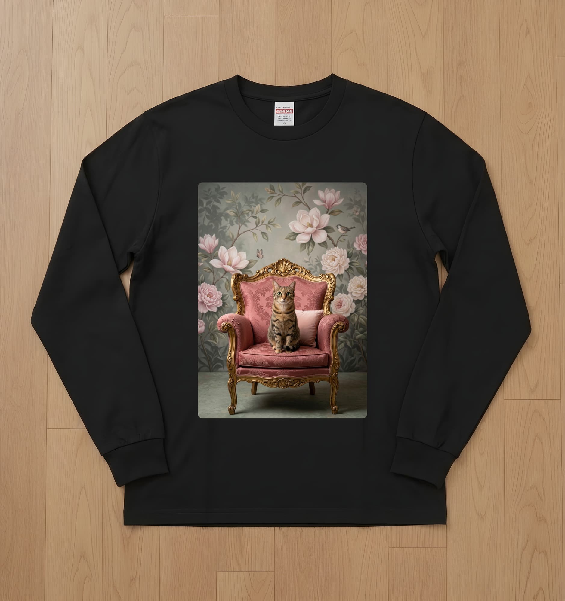 猫のシャビーピンクの油絵風アートロココ調長袖Tシャツ(ブラック)