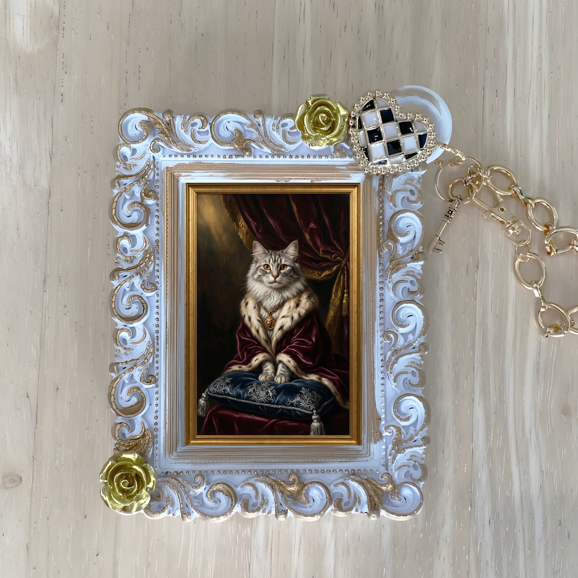 ノルウェージャンフォレストキャットのルネサンス肖像画バッグチャーム(ホワイト)