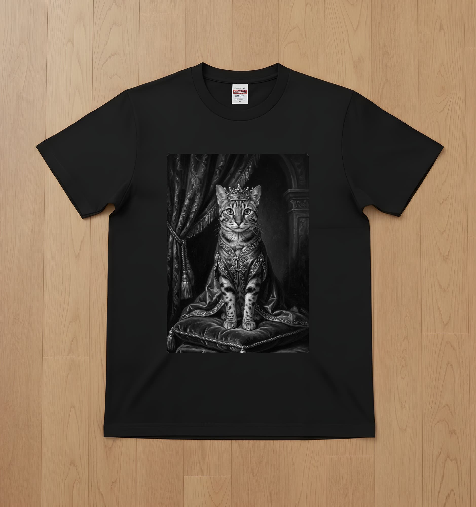 オシキャットのルネサンス肖像画Tシャツ(ブラック・モノクロプリント・額縁なし)