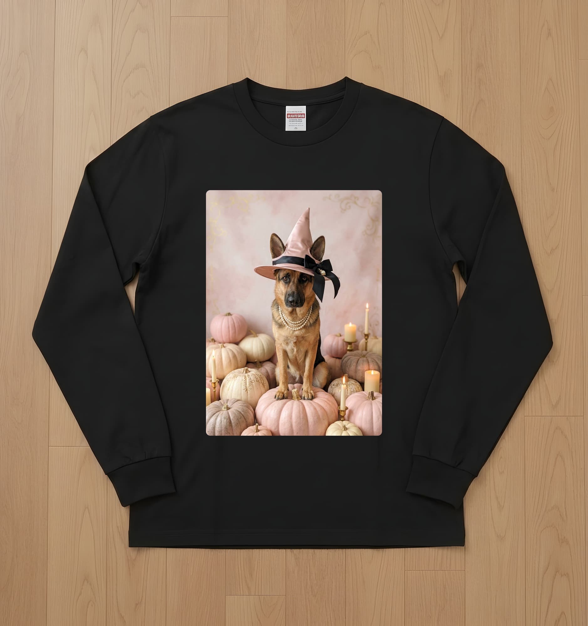 ジャーマンシェパードのかぼちゃとキャンドルの油絵風アートハロウィン長袖Tシャツ(ブラック)