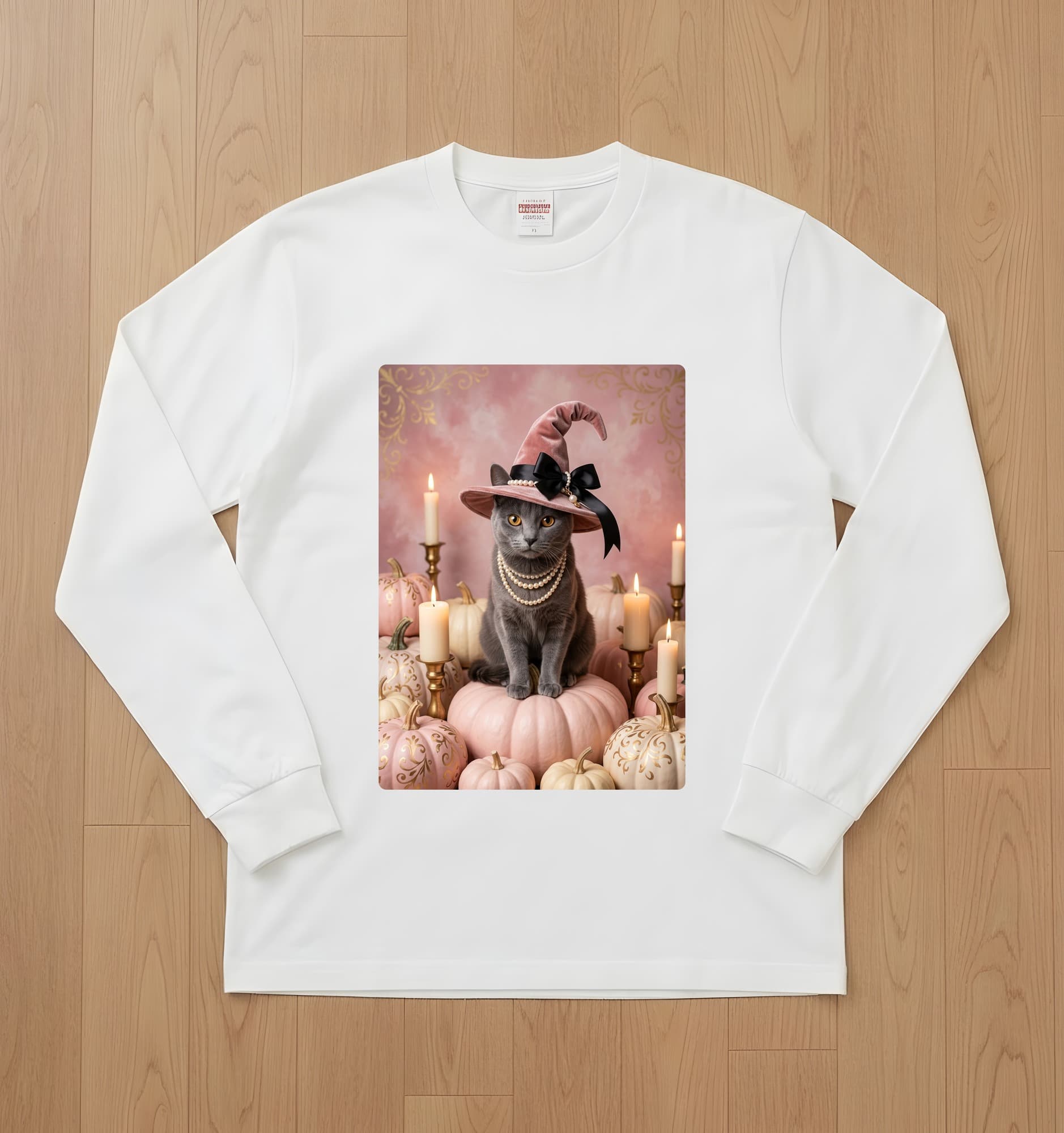 シャルトリューのかぼちゃとキャンドルの油絵風アートハロウィン長袖Tシャツ(ホワイト)