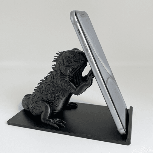 Green Iguana Renaissance Portrait Phone Stand (Silky Black)