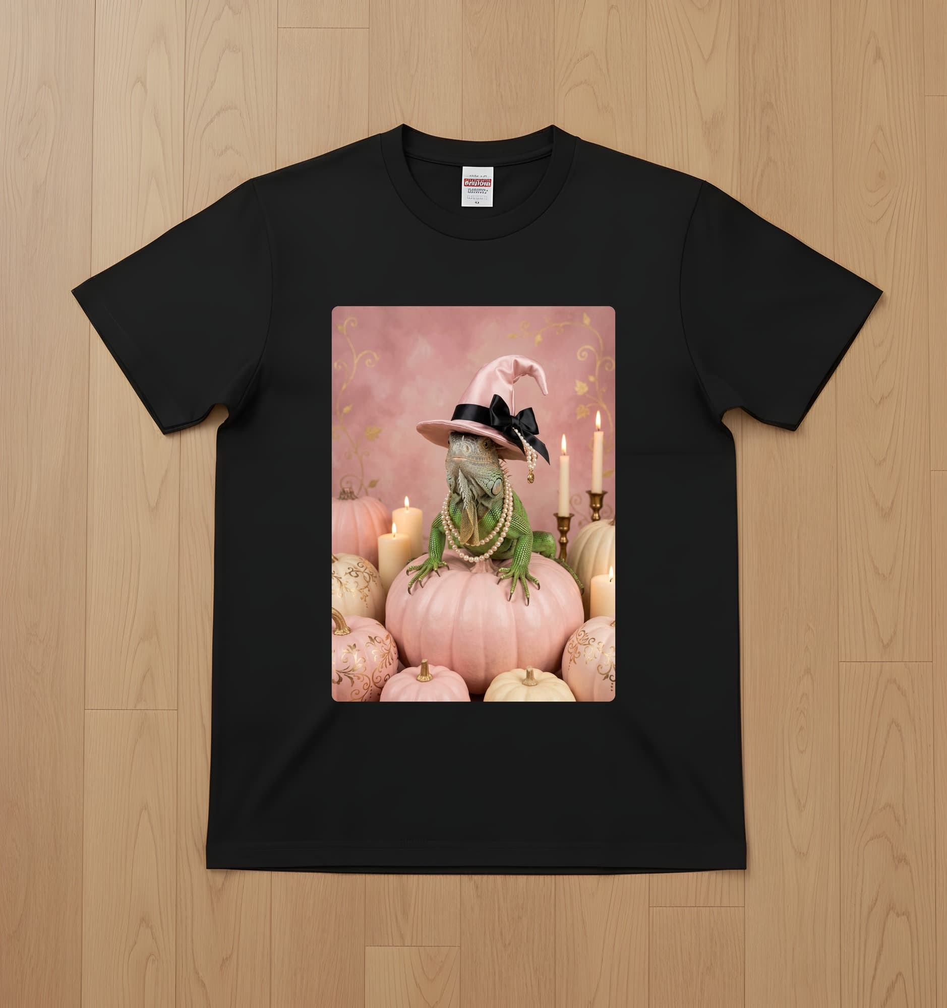 Green Iguana Pumpkin & Candlelight Oil-Painting Halloween T-Shirt (Black)