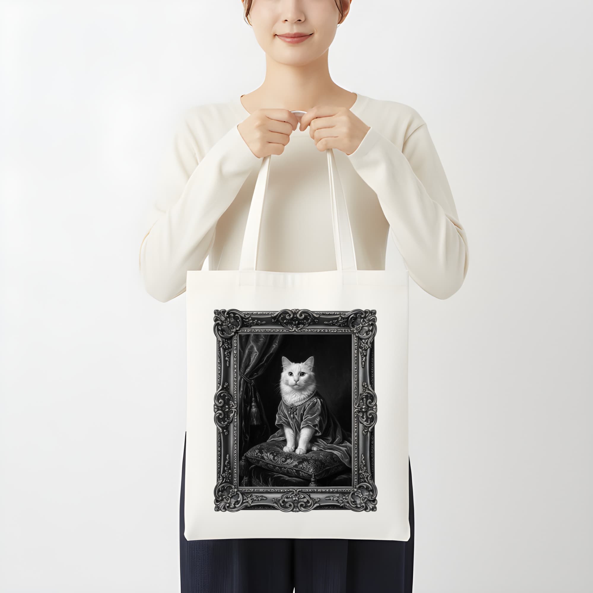 ターキッシュアンゴラのルネサンス肖像画トートバッグ(モノクロプリント・額縁デザインあり) 3