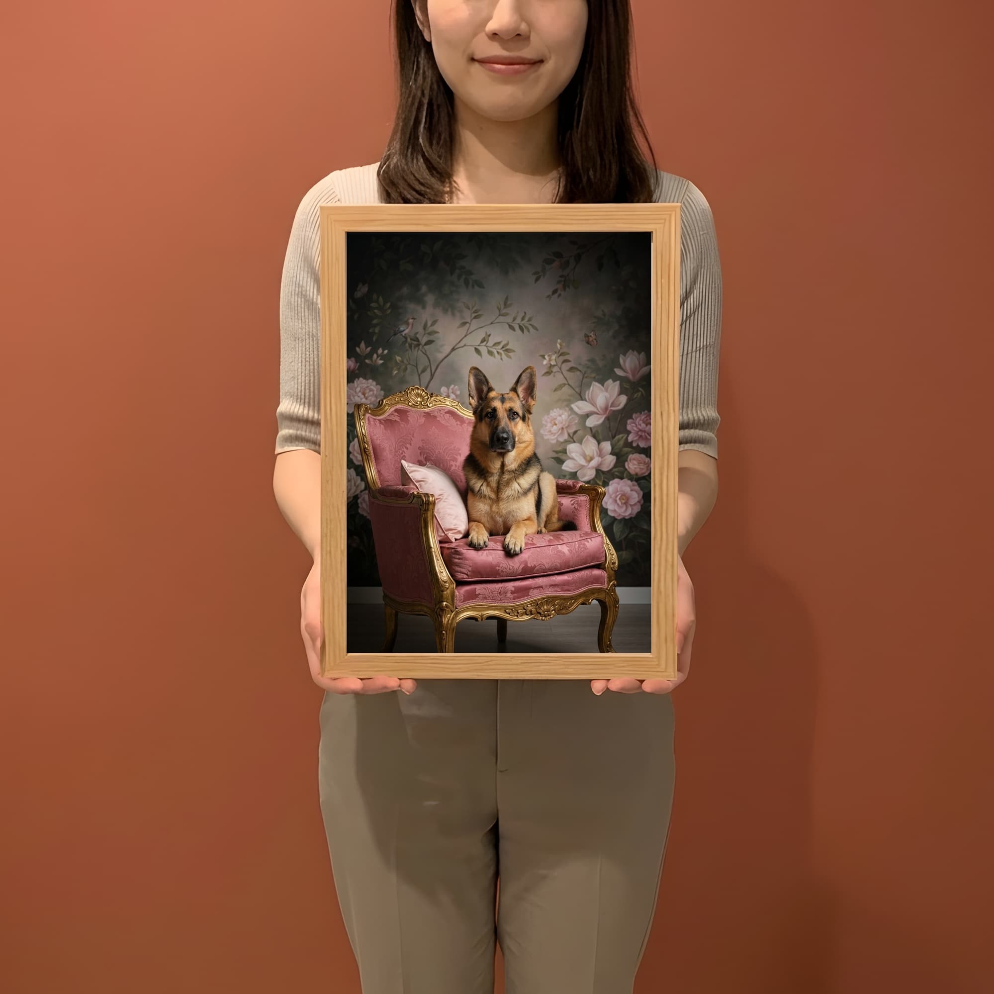 ジャーマンシェパードのシャビーピンクの油絵風アートロココ調額装プリント(A4サイズ) 2