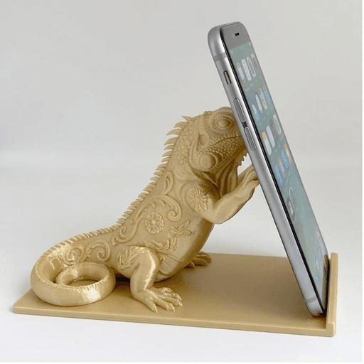 Green Iguana Renaissance Portrait Phone Stand (Silky Gold)