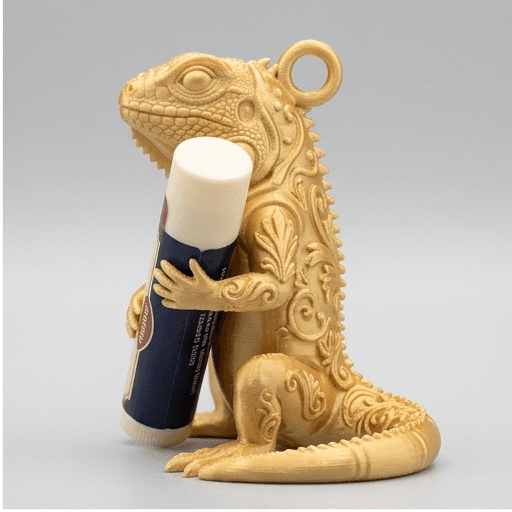 Red Iguana Renaissance Portrait Lip Balm Case (Silky Gold) 2