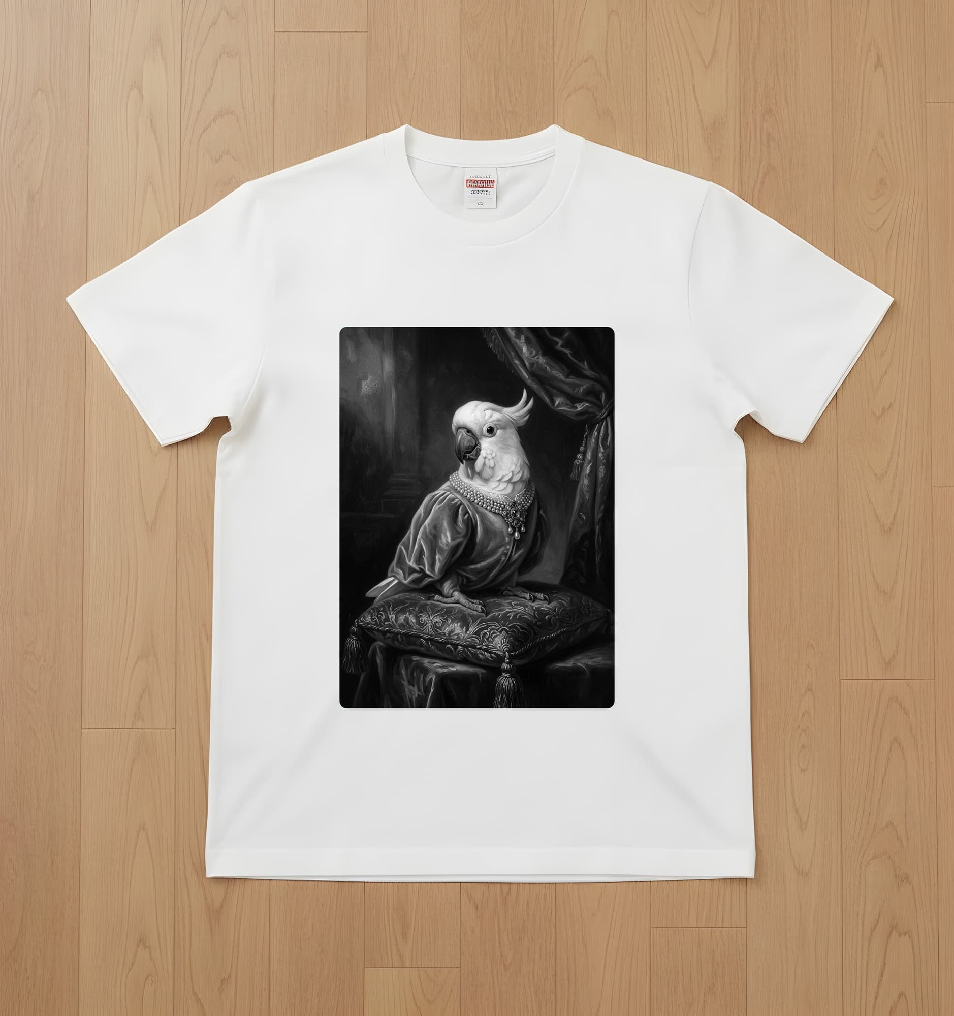 キバタンのルネサンス肖像画Tシャツ(ホワイト・モノクロプリント・額縁なし)