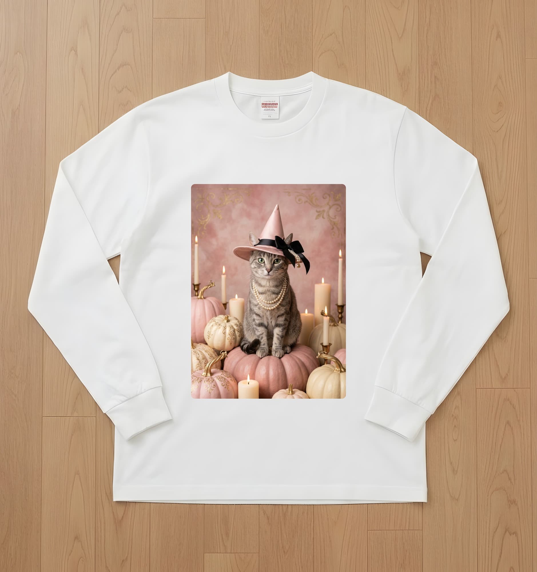 アメリカンショートヘアのかぼちゃとキャンドルの油絵風アートハロウィン長袖Tシャツ(ホワイト)
