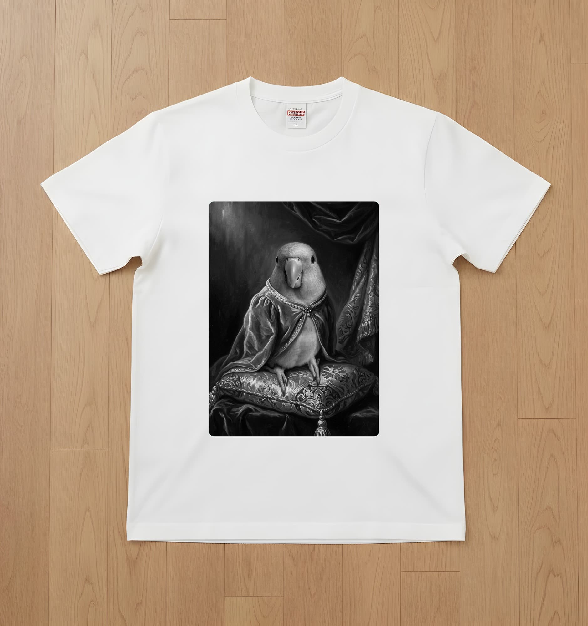オキナインコのルネサンス肖像画Tシャツ(ホワイト・モノクロプリント・額縁なし)