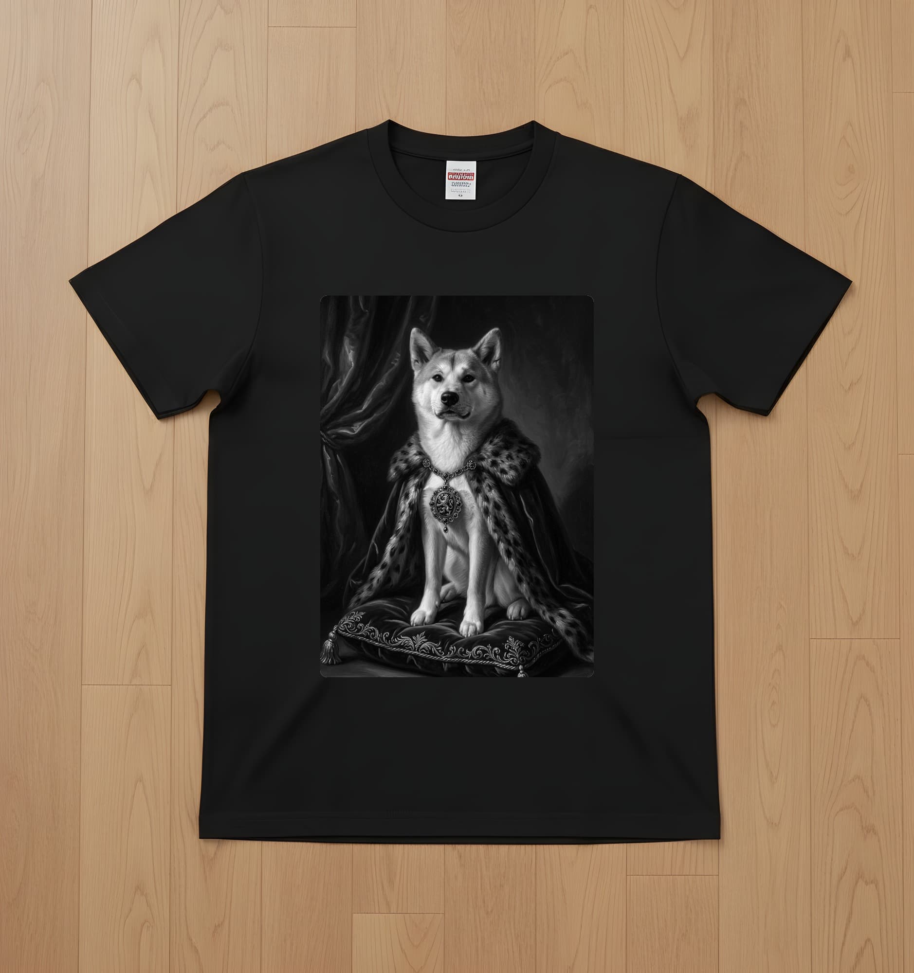 秋田犬のルネサンス肖像画Tシャツ(ブラック・モノクロプリント・額縁なし)