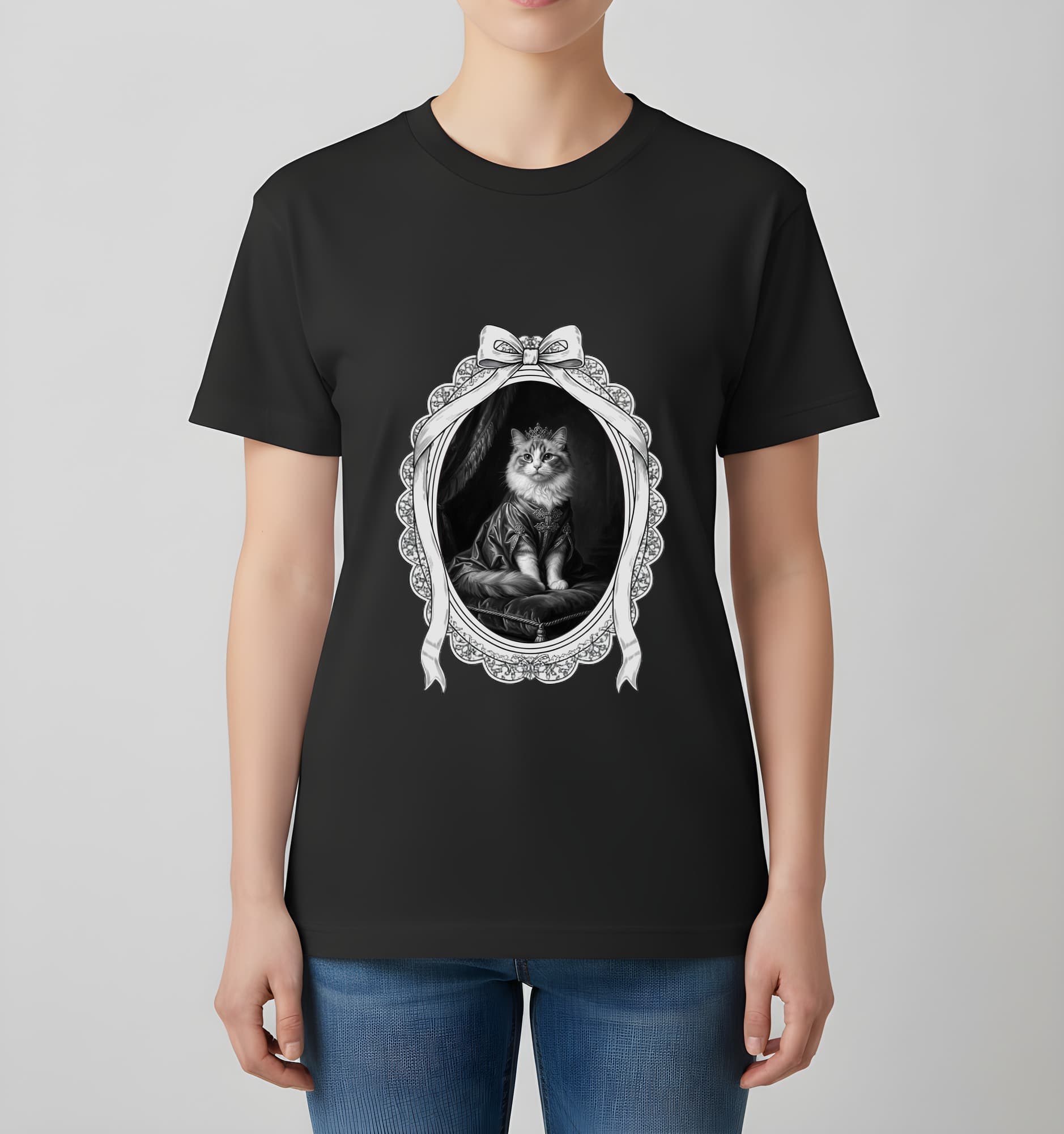 ラグドールのルネサンス肖像画Tシャツ(ブラック・モノクロプリント・額縁デザインあり) 4