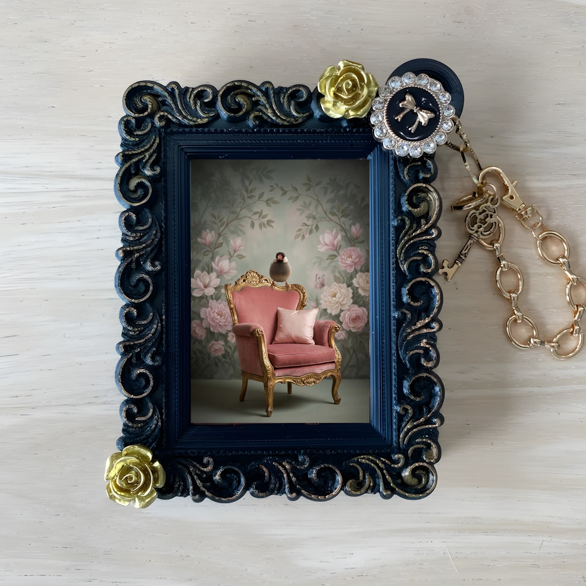 Java sparrow Shabby Pink Oil-Painting Rococo Bag Charm (Black)