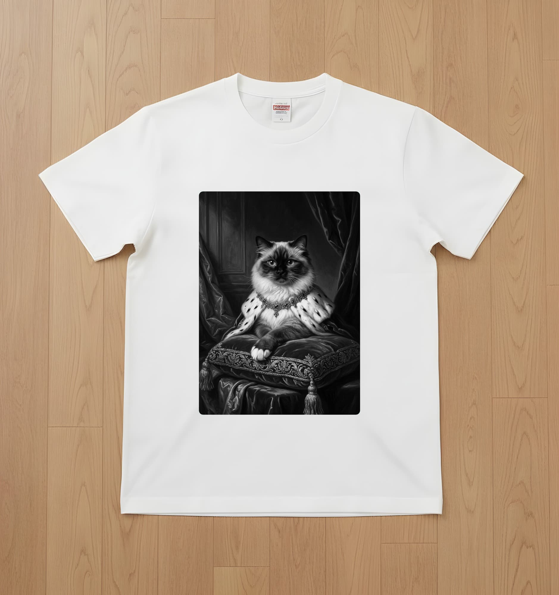 ヒマラヤンのルネサンス肖像画Tシャツ(ホワイト・モノクロプリント・額縁なし)