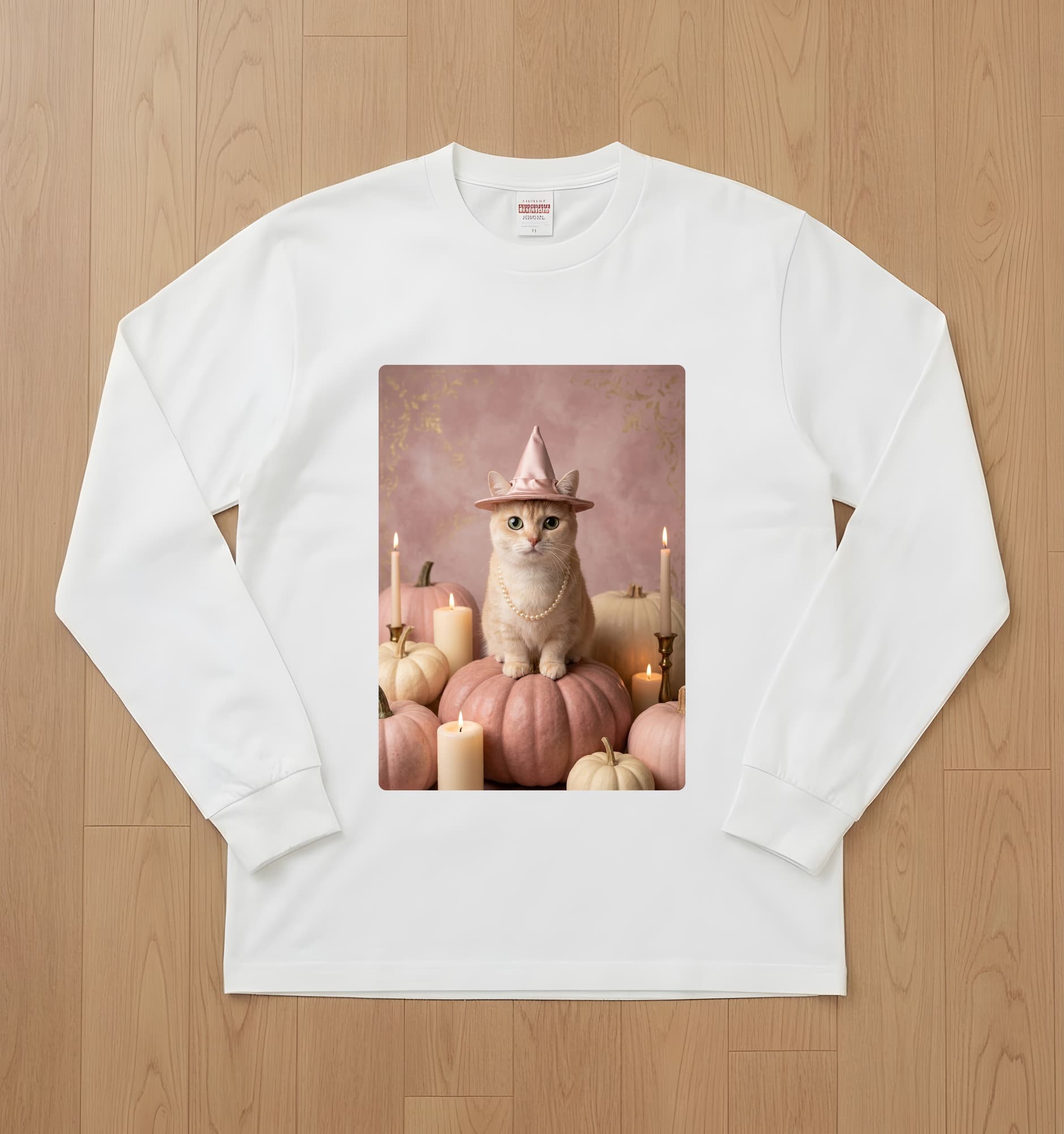 マンチカンのかぼちゃとキャンドルの油絵風アートハロウィン長袖Tシャツ(ホワイト)