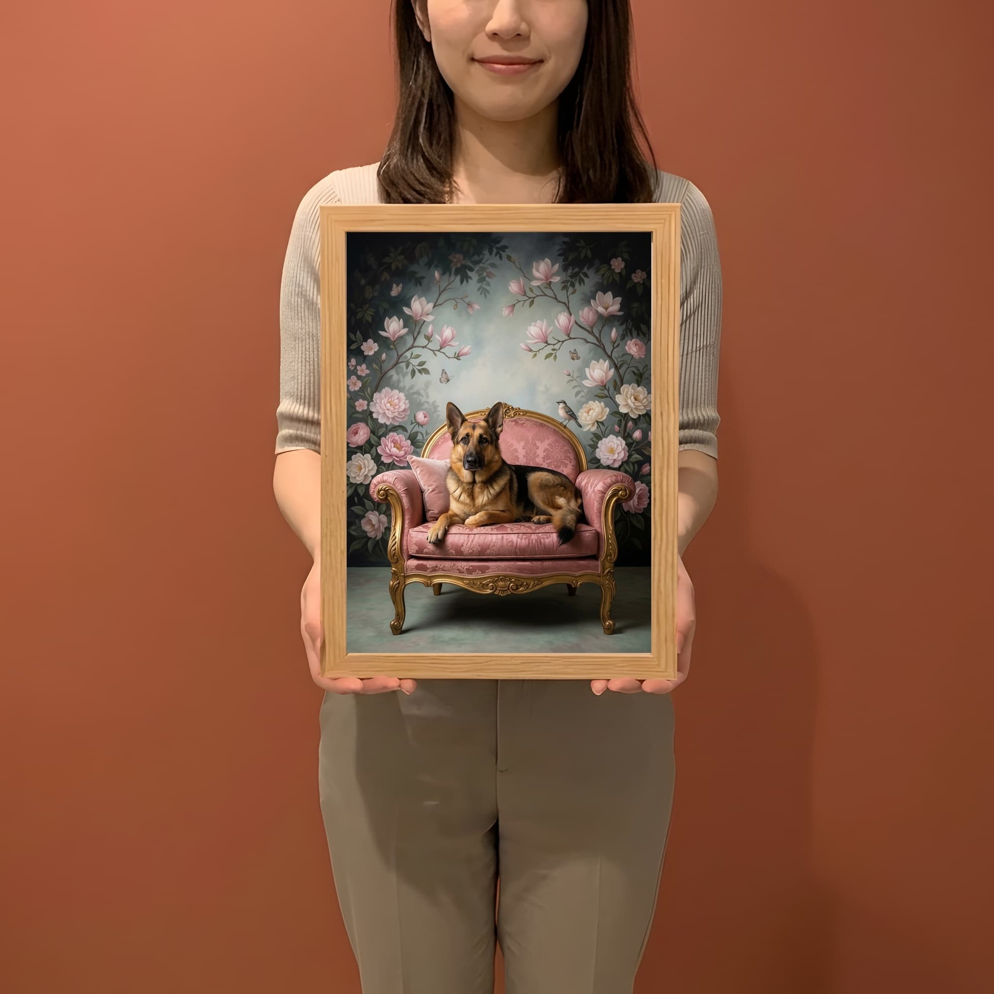ジャーマンシェパードのシャビーピンクの油絵風アートロココ調額装プリント(A4サイズ) 2