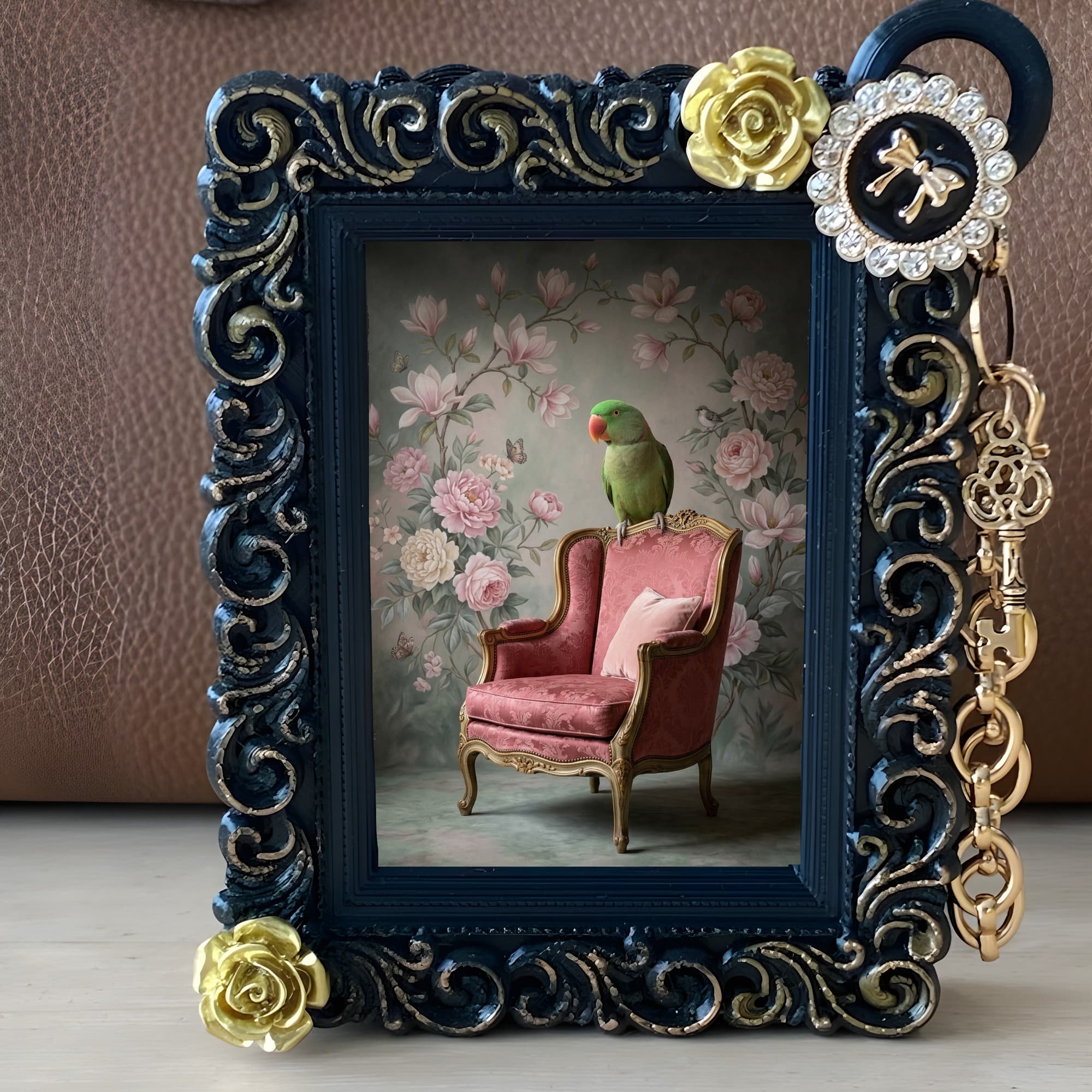 Eclectus Parrot Shabby Pink Oil-Painting Rococo Bag Charm (Black) 2