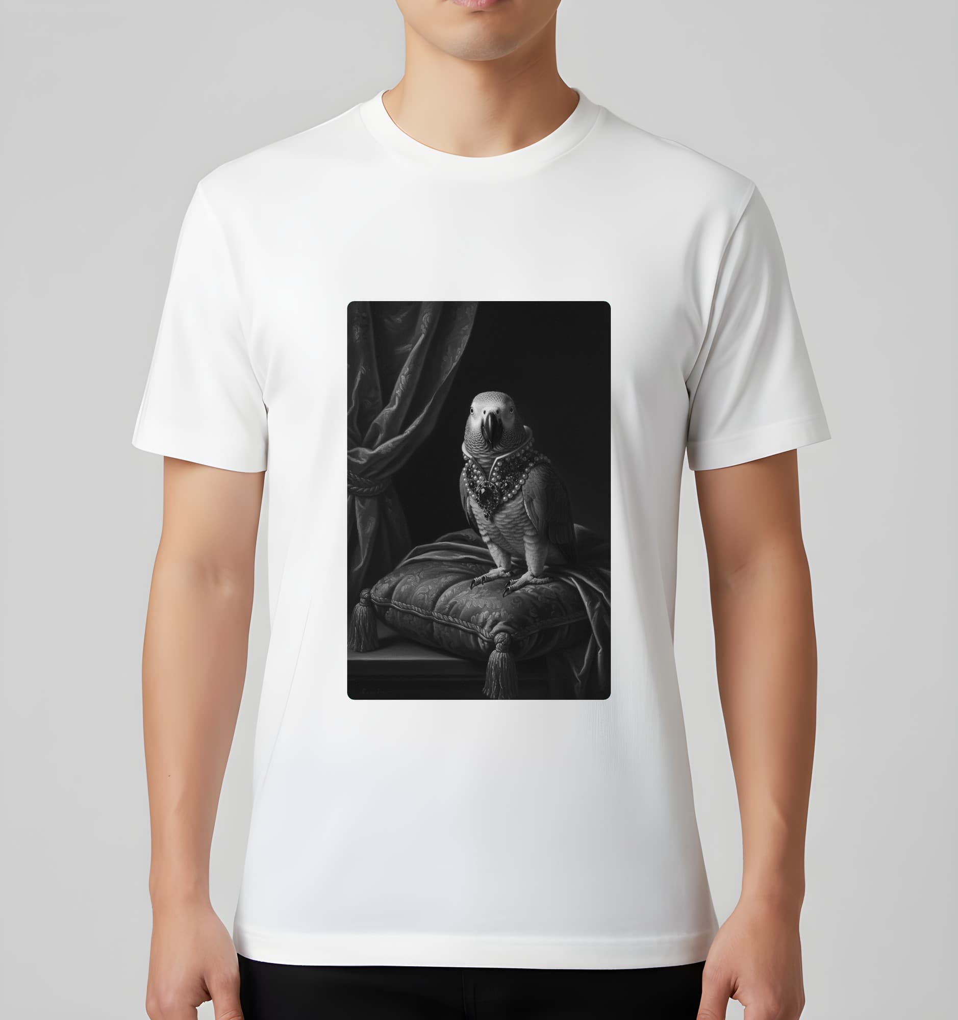 ヨウムのルネサンス肖像画Tシャツ(ホワイト・モノクロプリント・額縁なし) 3