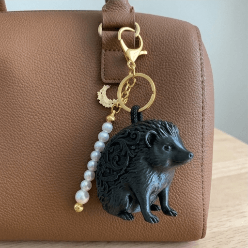 Hedgehog Renaissance Portrait Keychain (Silky Black) 3