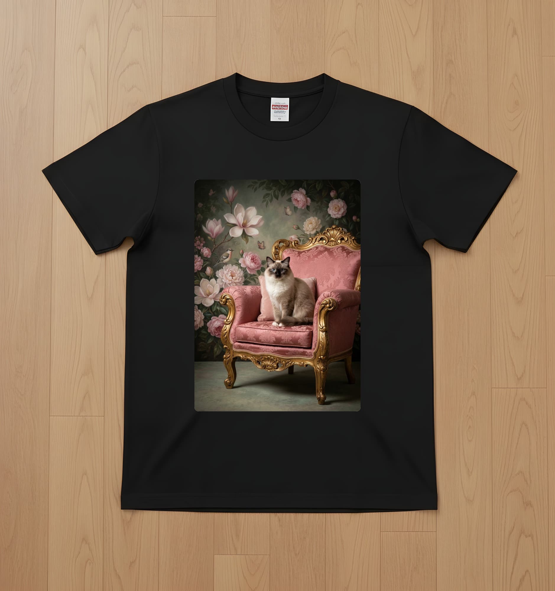 バーマンのシャビーピンクの油絵風アートロココ調Tシャツ(ブラック)