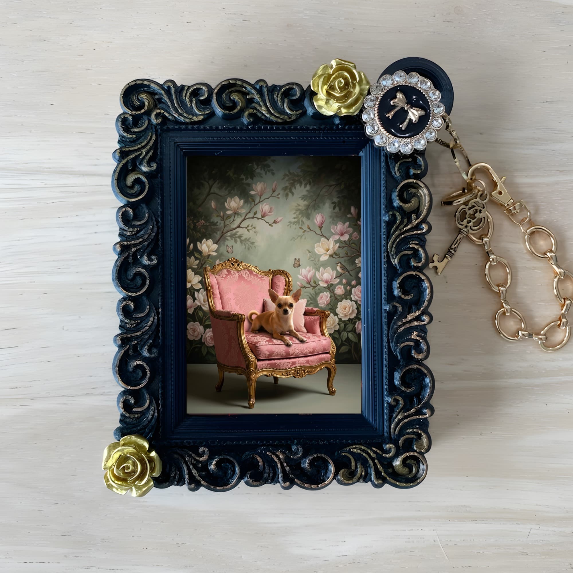 chihuahua Shabby Pink Oil-Painting Rococo Bag Charm (Black)