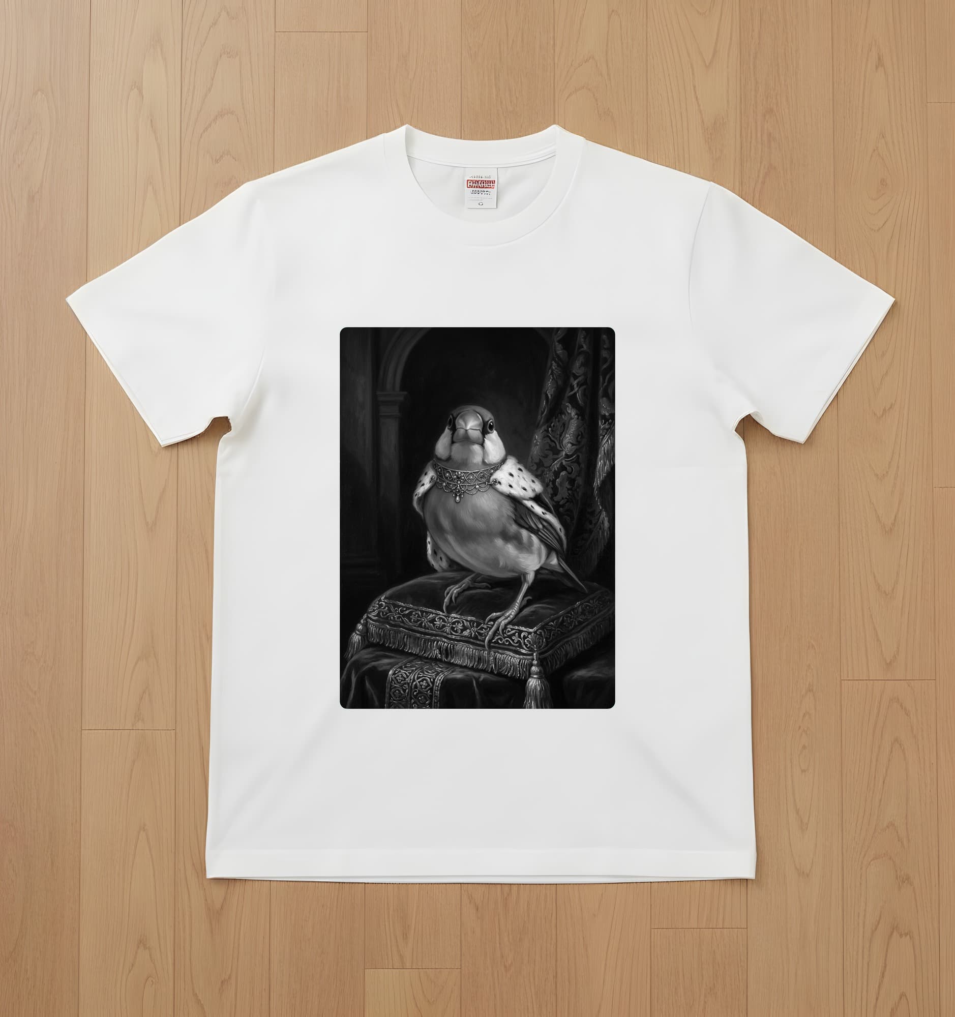 文鳥・ブンチョウのルネサンス肖像画Tシャツ(ホワイト・モノクロプリント・額縁なし)