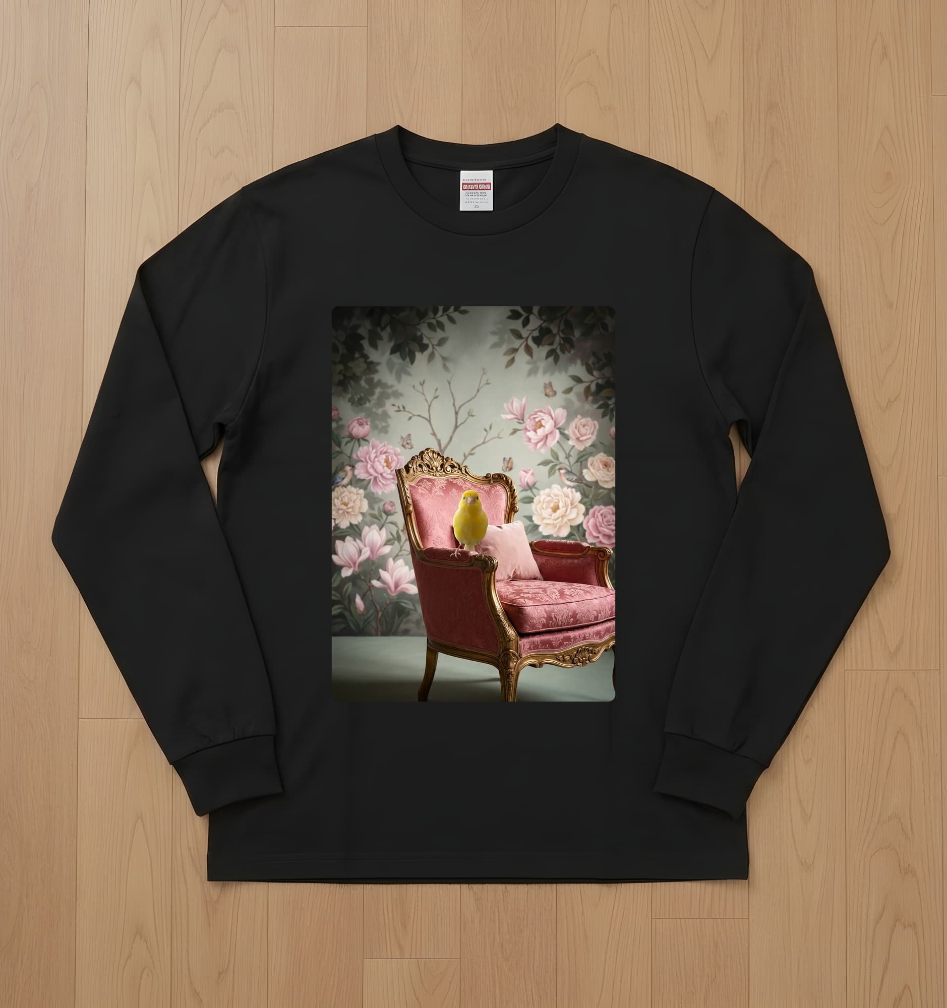カナリアのシャビーピンクの油絵風アートロココ調長袖Tシャツ(ブラック)