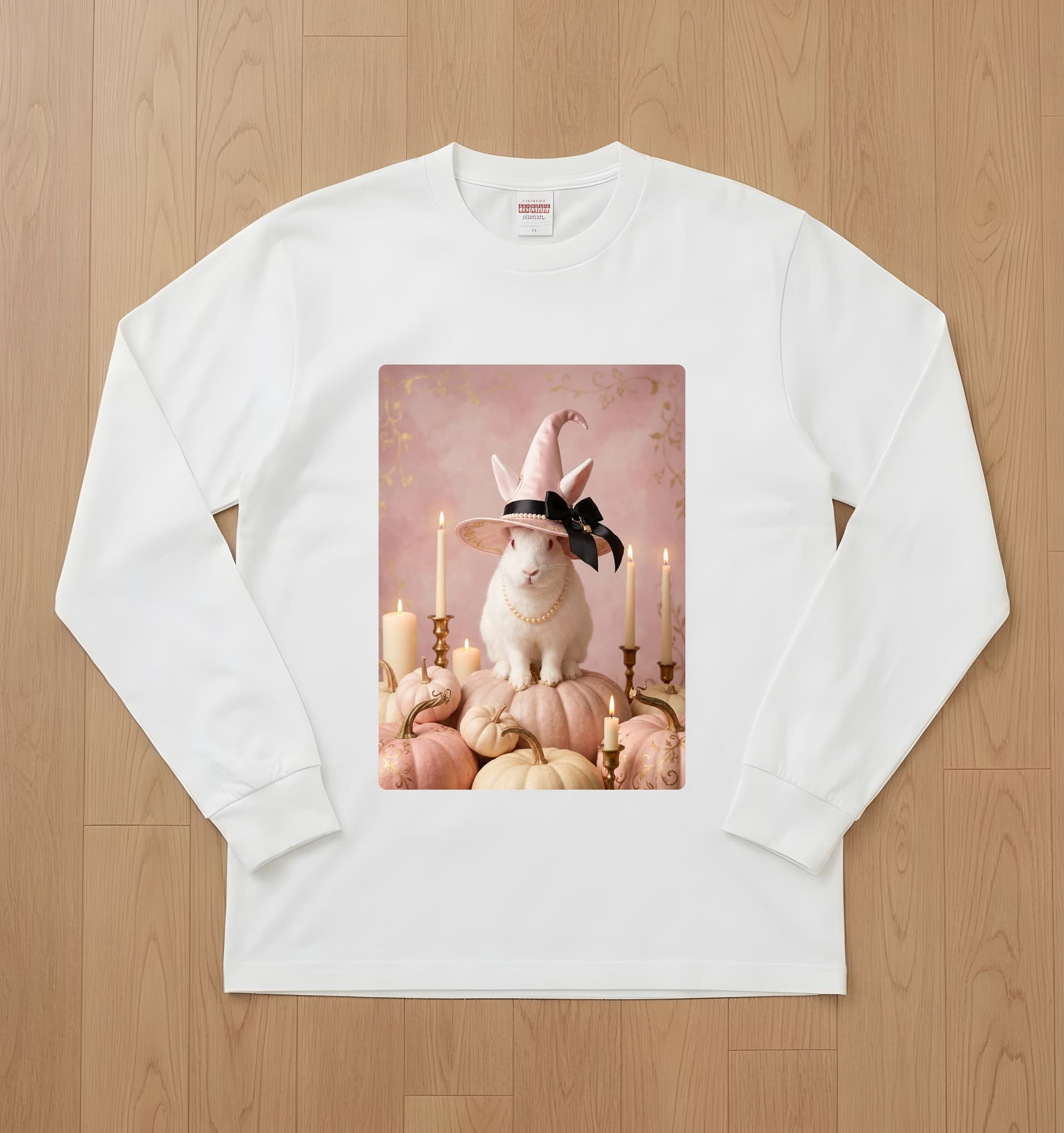 ニュージーランドホワイトのかぼちゃとキャンドルの油絵風アートハロウィン長袖Tシャツ(ホワイト)
