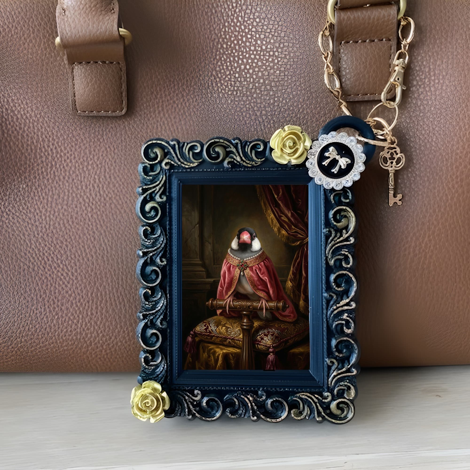 Java sparrow Renaissance Portrait Bag Charm (Black) 3