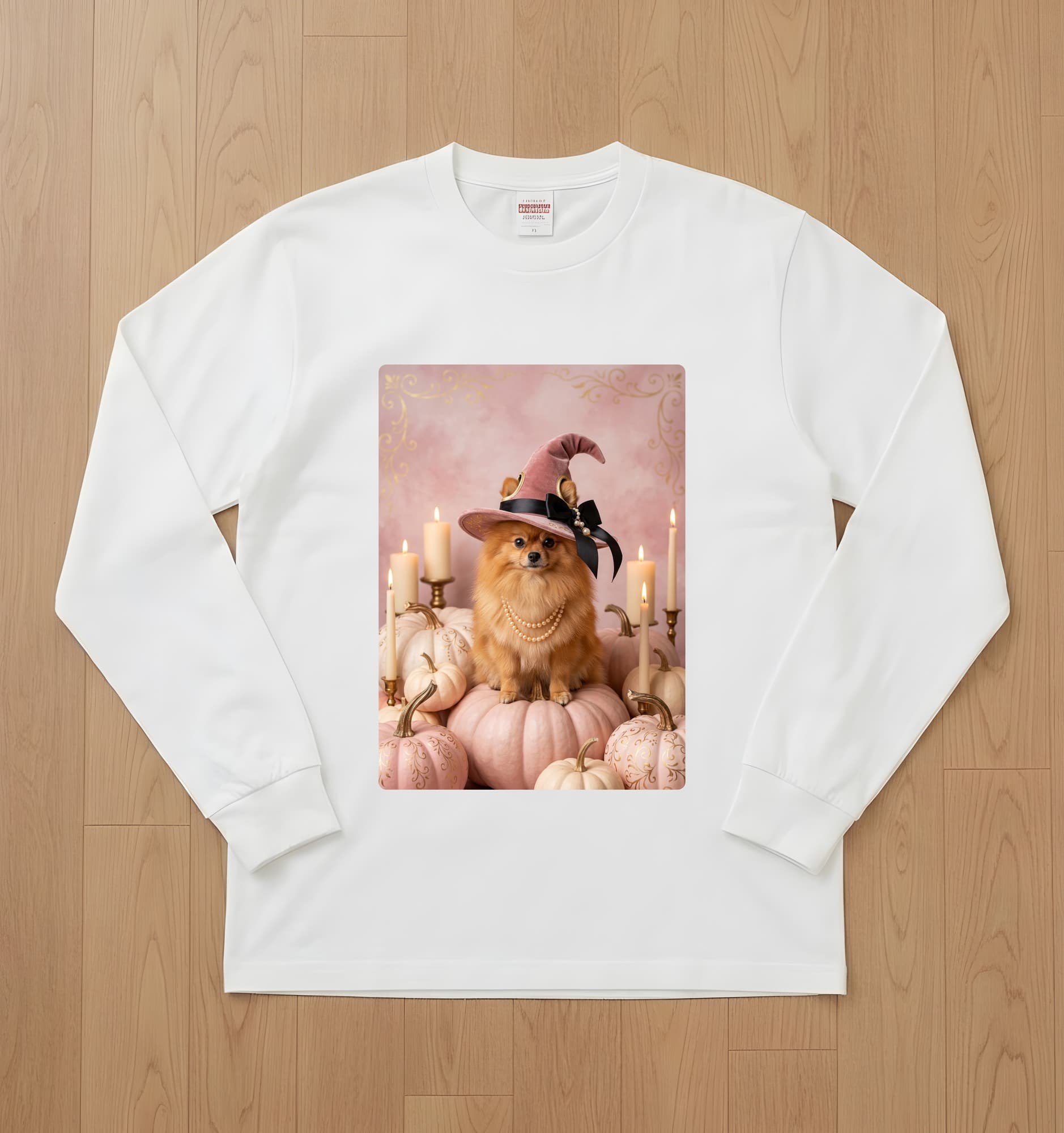 ポメラニアンのかぼちゃとキャンドルの油絵風アートハロウィン長袖Tシャツ(ホワイト)
