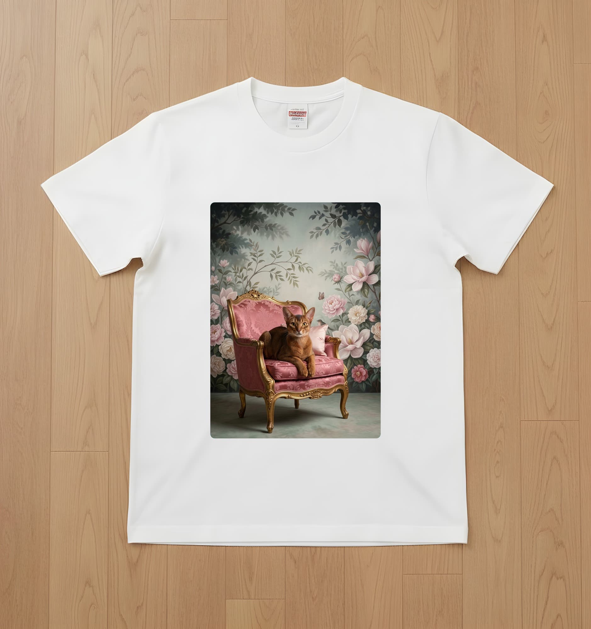 Abyssinian Shabby Pink Oil-Painting Rococo T-Shirt (White)