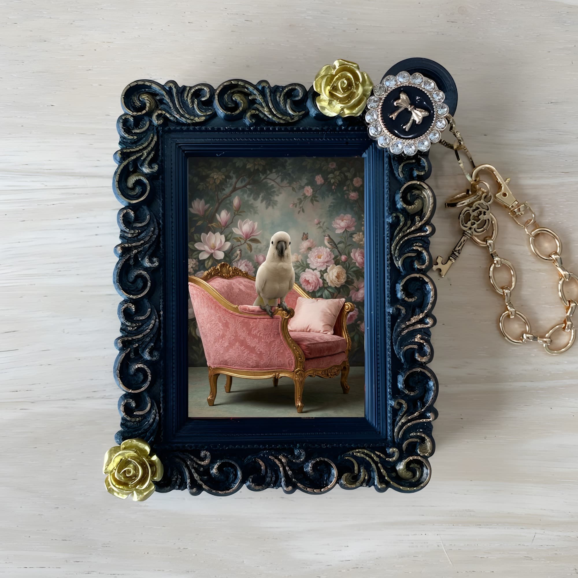 Sulphur-crested Cockatoo Shabby Pink Oil-Painting Rococo Bag Charm (Black)