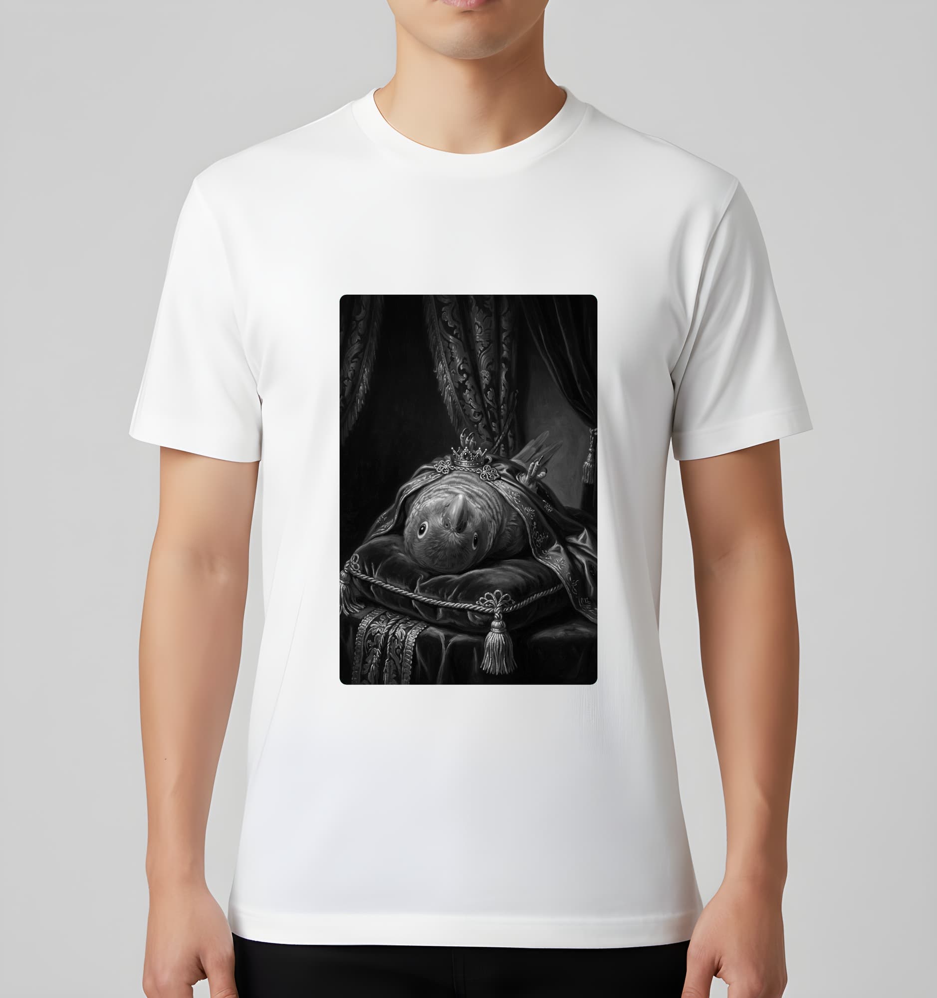オオハナインコのルネサンス肖像画Tシャツ(ホワイト・モノクロプリント・額縁なし) 3
