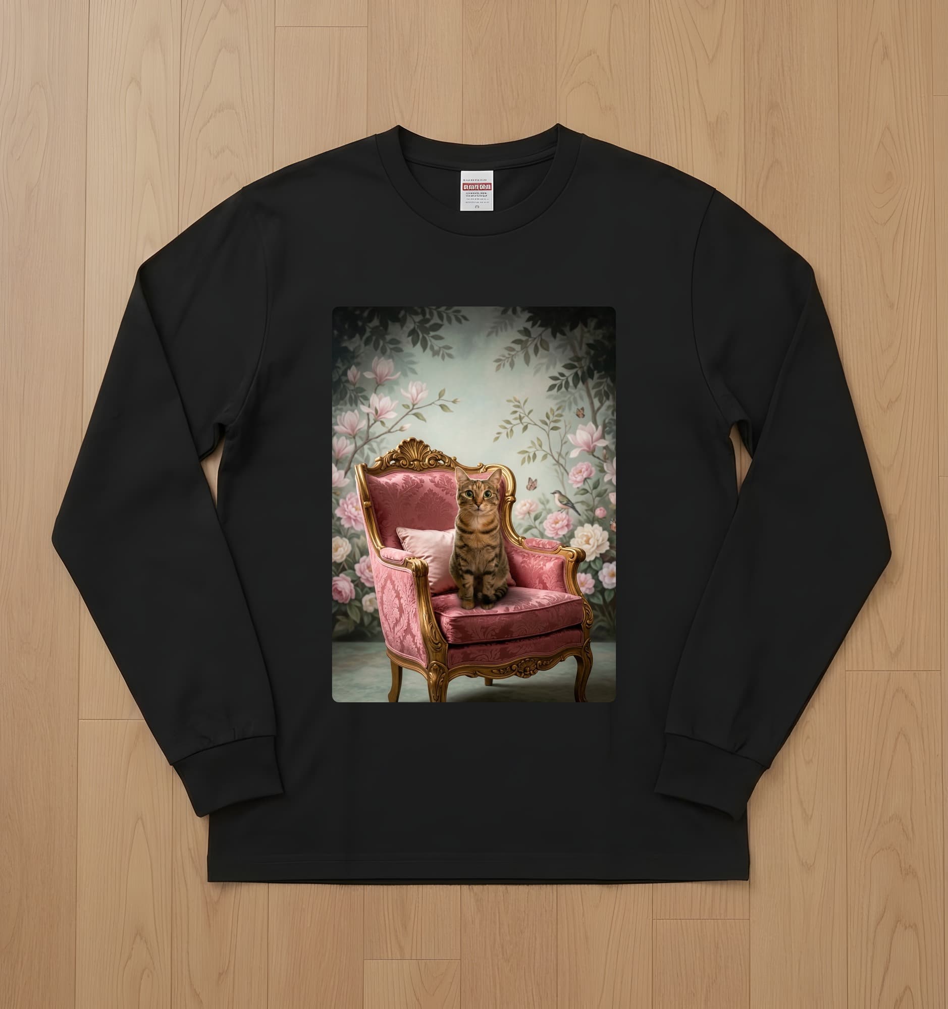猫のシャビーピンクの油絵風アートロココ調長袖Tシャツ(ブラック)